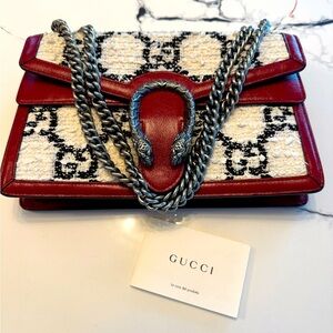 Gucci Dionysus tweed bag! EUC